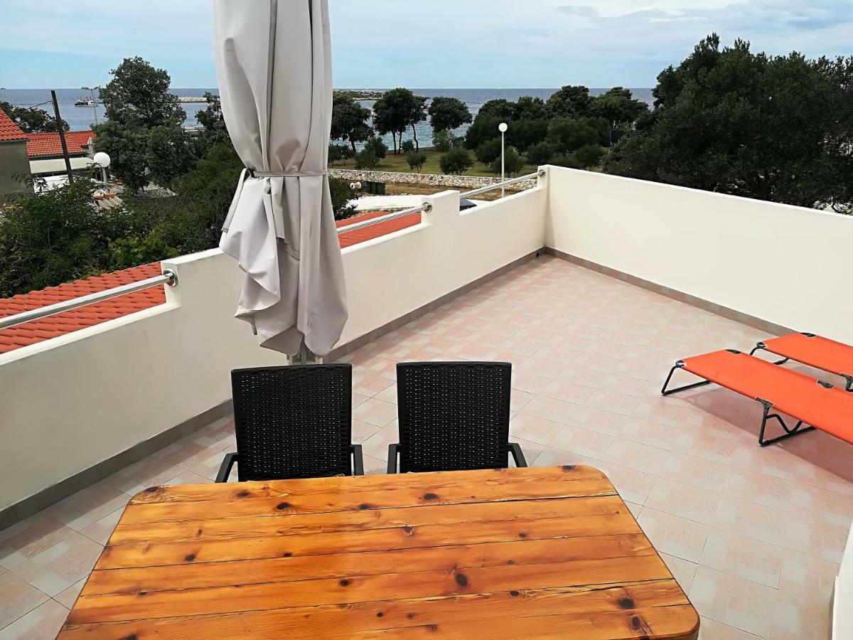 Apartman Rosanda Premuda Exterior foto